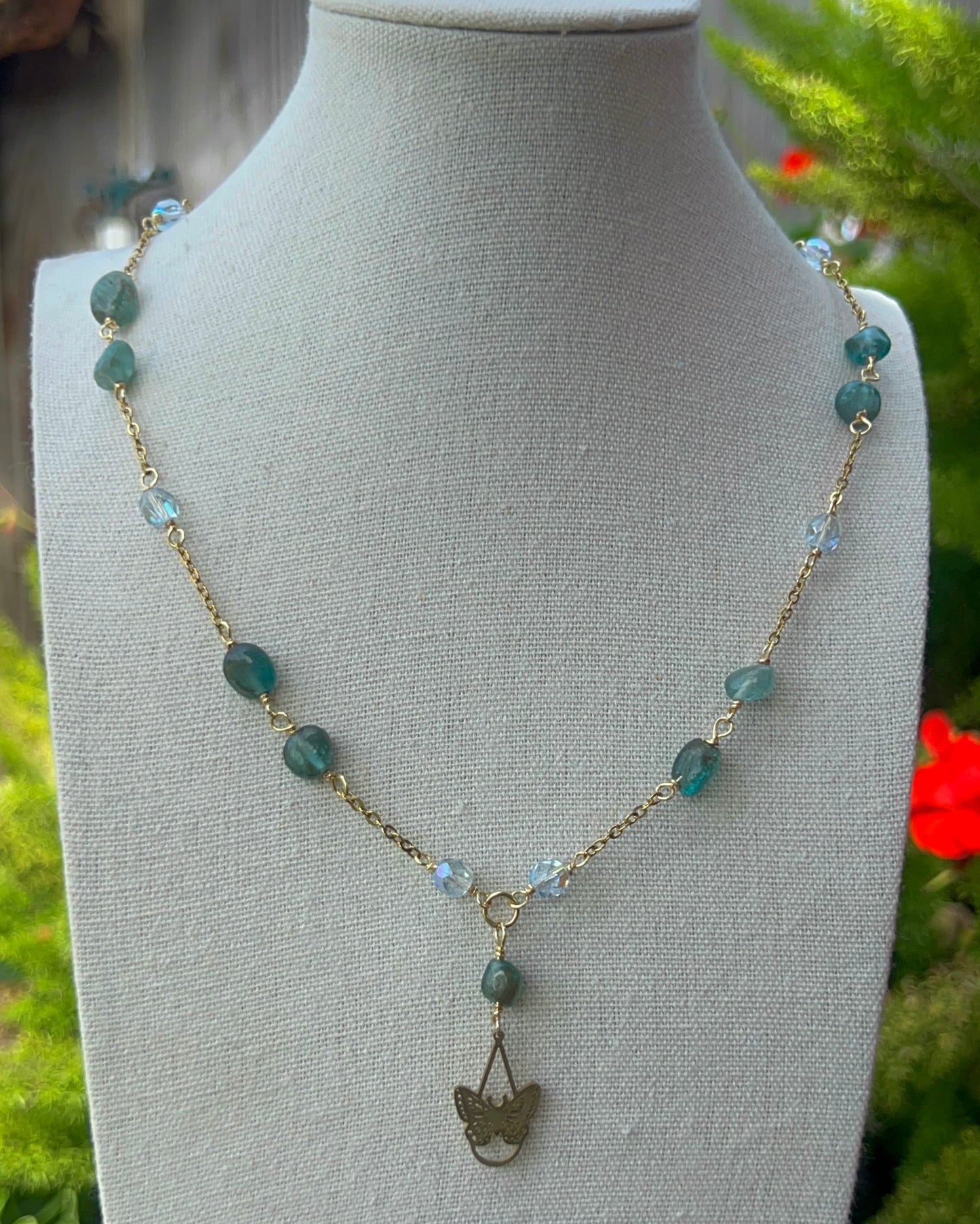 Mariposa Necklace