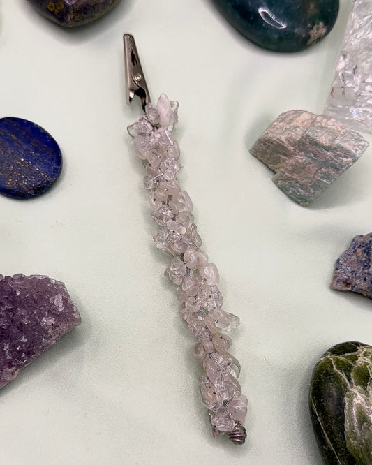 Bia Roach Clip