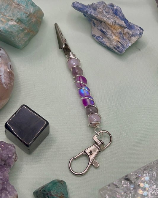Lilac Roach Clip